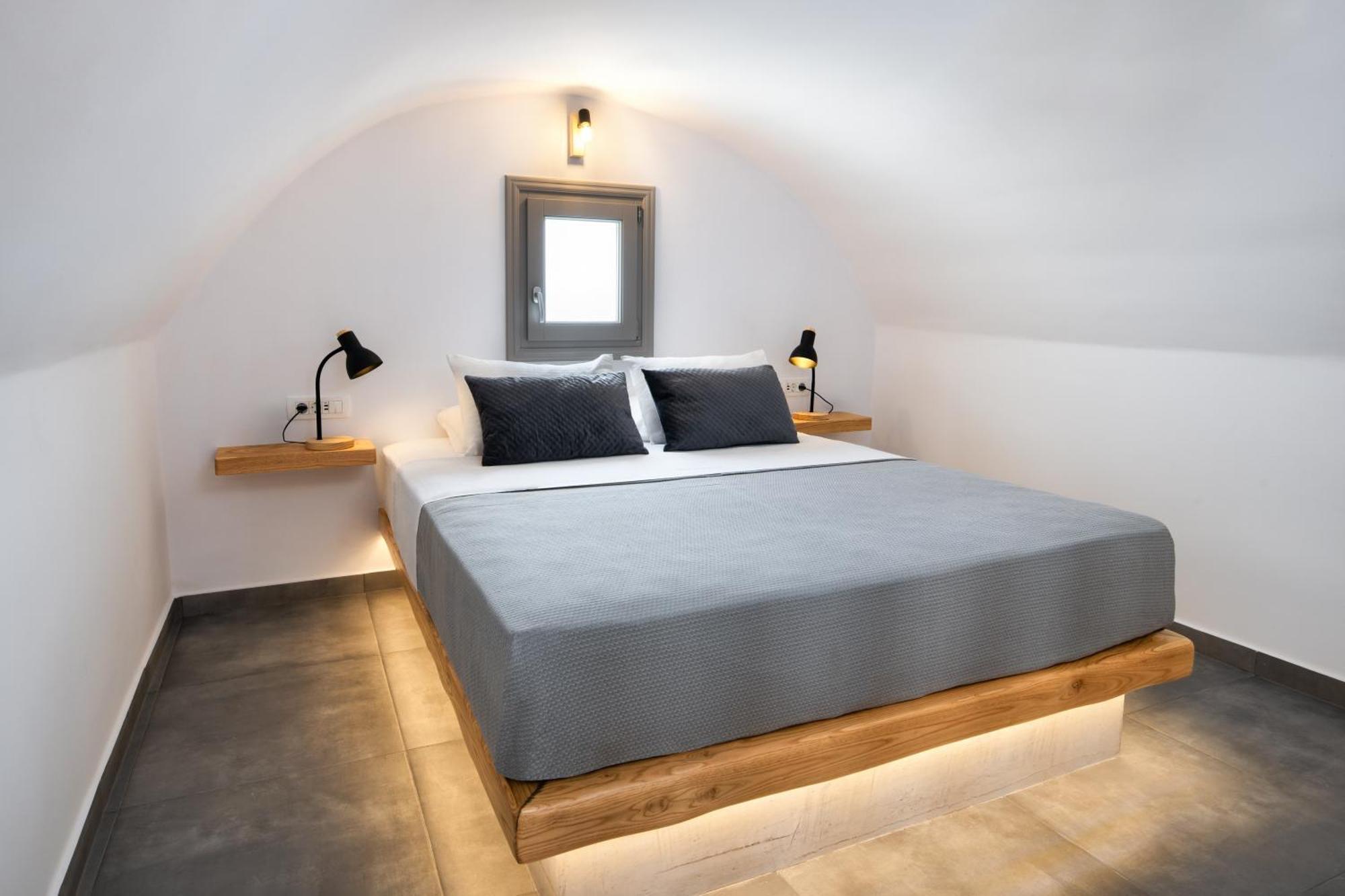Eleftheria 公寓式飯店 Perivolos (Santorini)